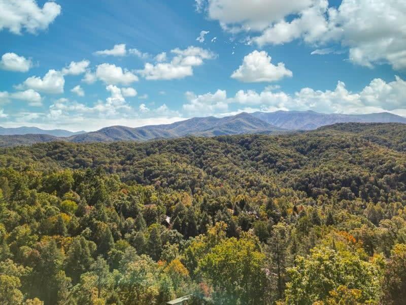 Movie Theater Hot Tub View Mountain Escape Gatlinburg Exterior foto